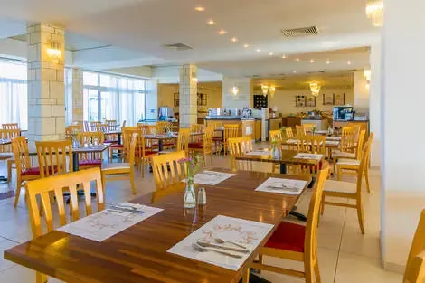 Restaurant buffet