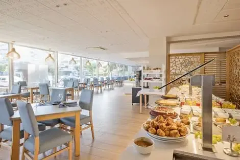 Restaurant buffet