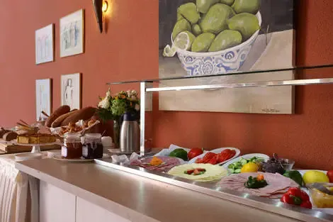 restaurant buffet