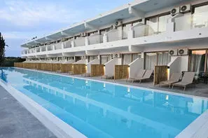 partir en vacances en aout : grece