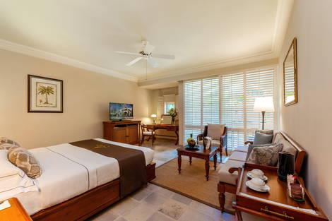 Chambre coloniale vue jardin