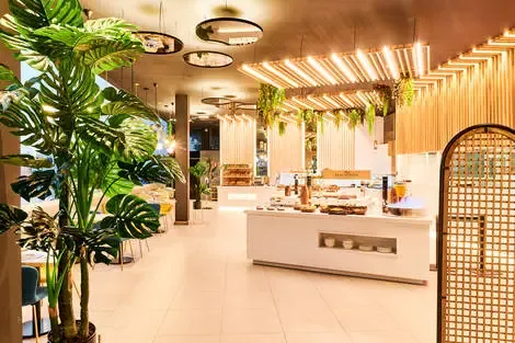 Restaurant buffet