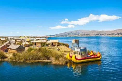 Iles Uros