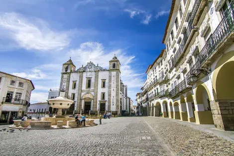 Evora