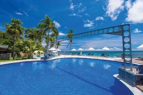 Piscine Hôtel Coco de Mer & Black Parrot Suites